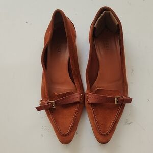 Gucci Women's Brown Suede Loafers with Strap